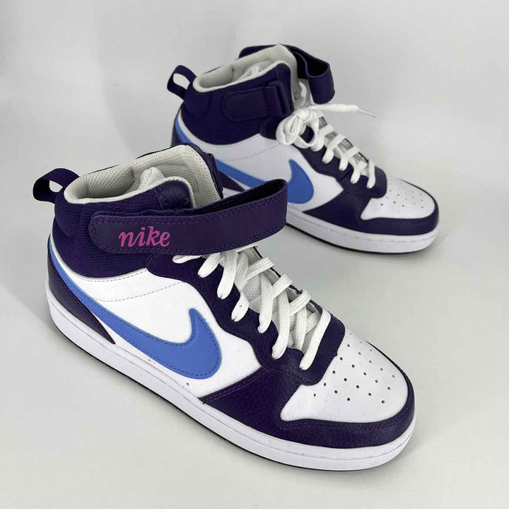 Shoe Size 7.5 Nike Multi-Color Leather Sneakers