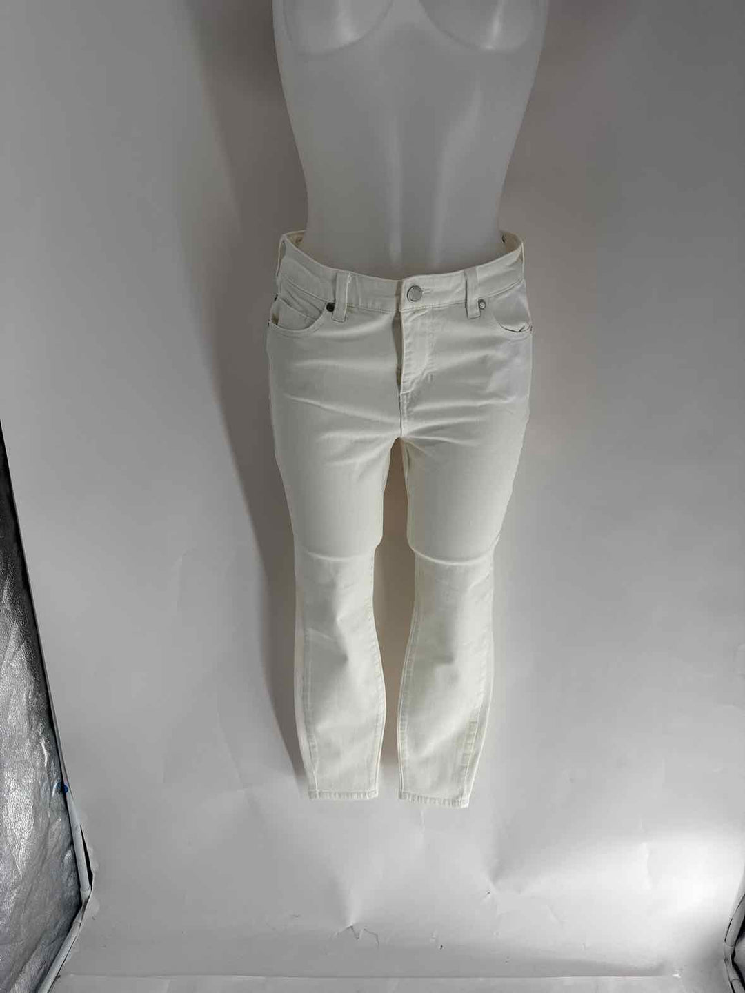 Size 8 LIVERPOOL White Pants