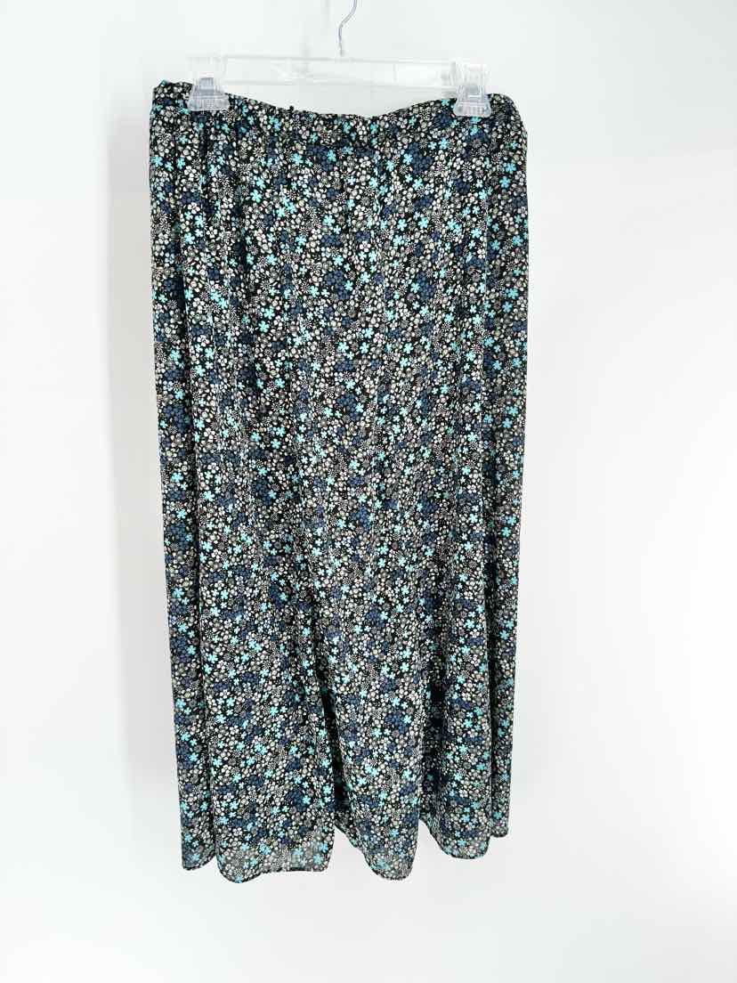 Size S MAX STUDIO Teal Skirt