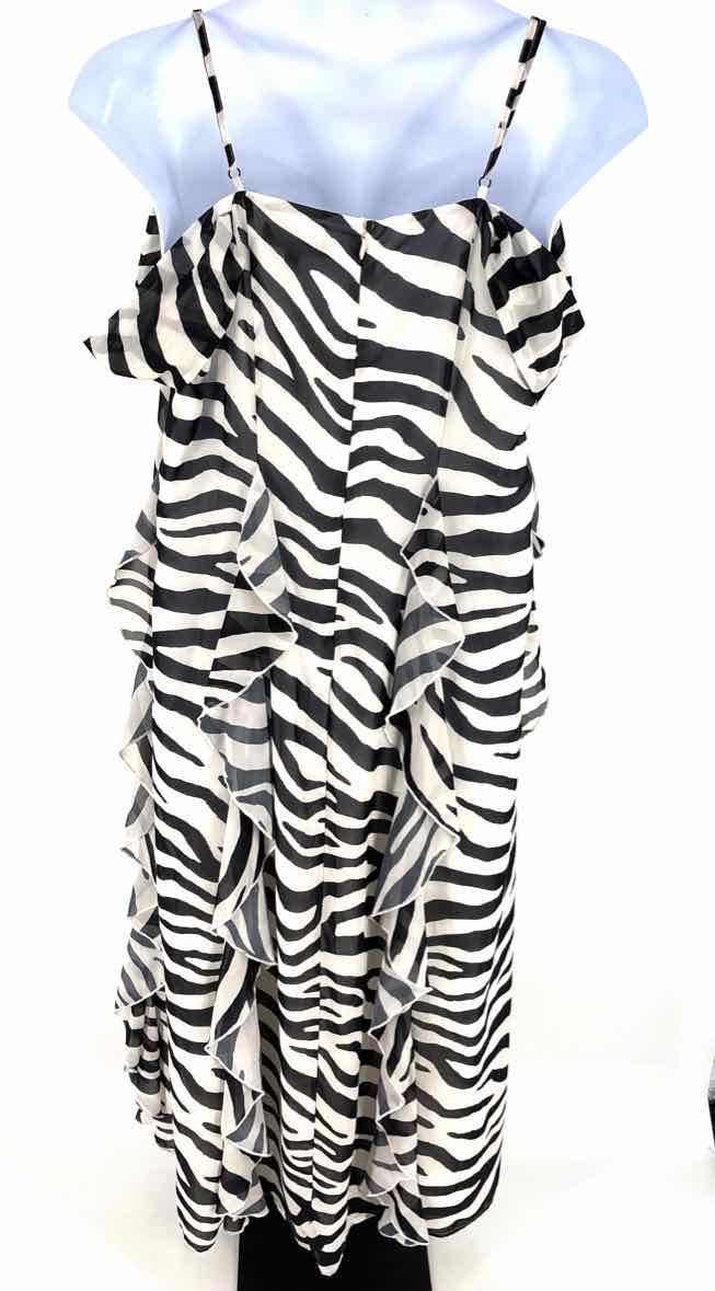 Size 18 ELOQUII Multi-Color Dress