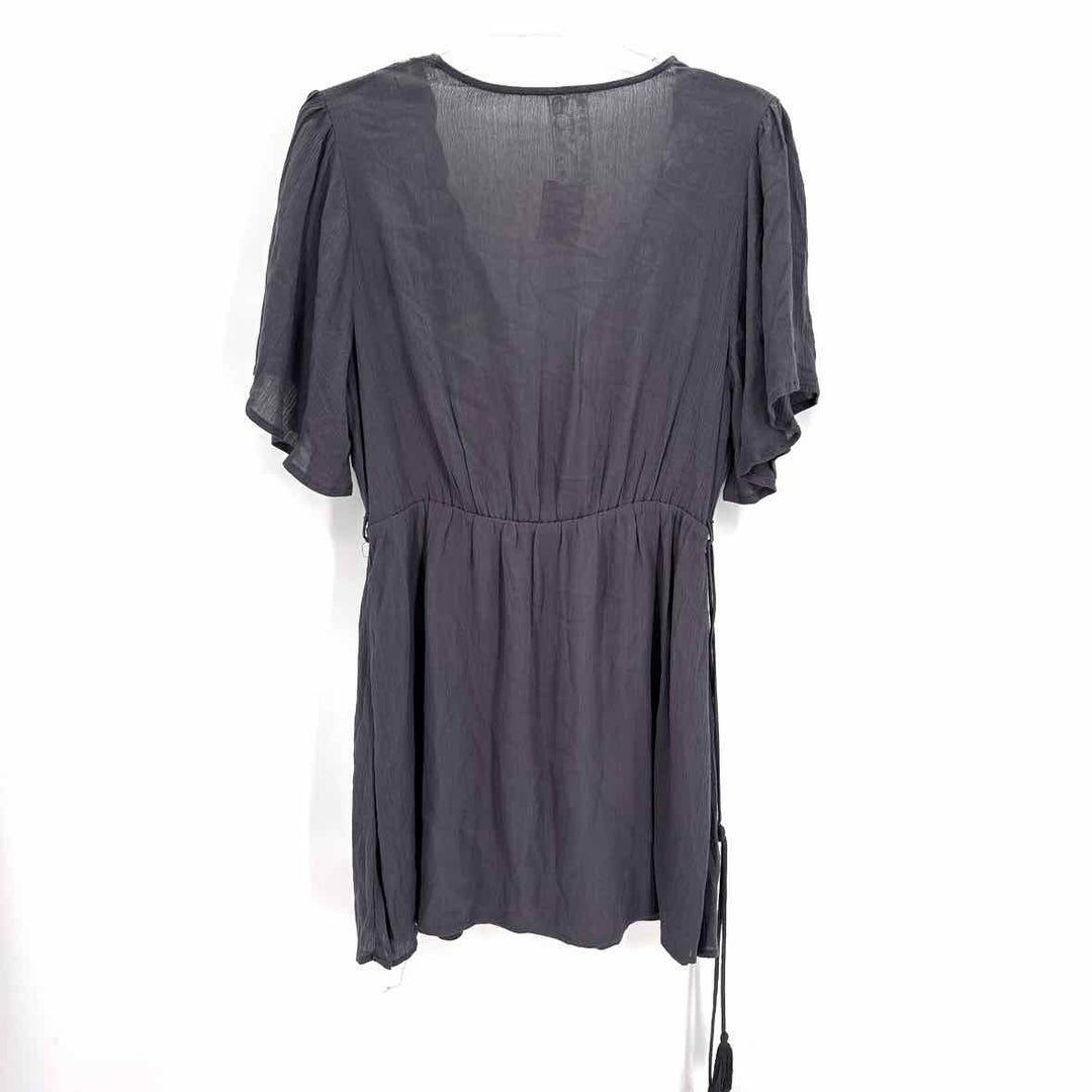 Size M Gray Dress