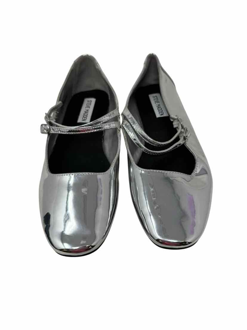Shoe Size 7.5 Steve Madden Silver Flats