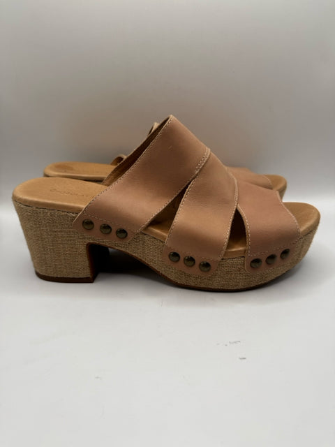 Shoe Size 10 CHOCOLATE BLU Tan Leather Sandals