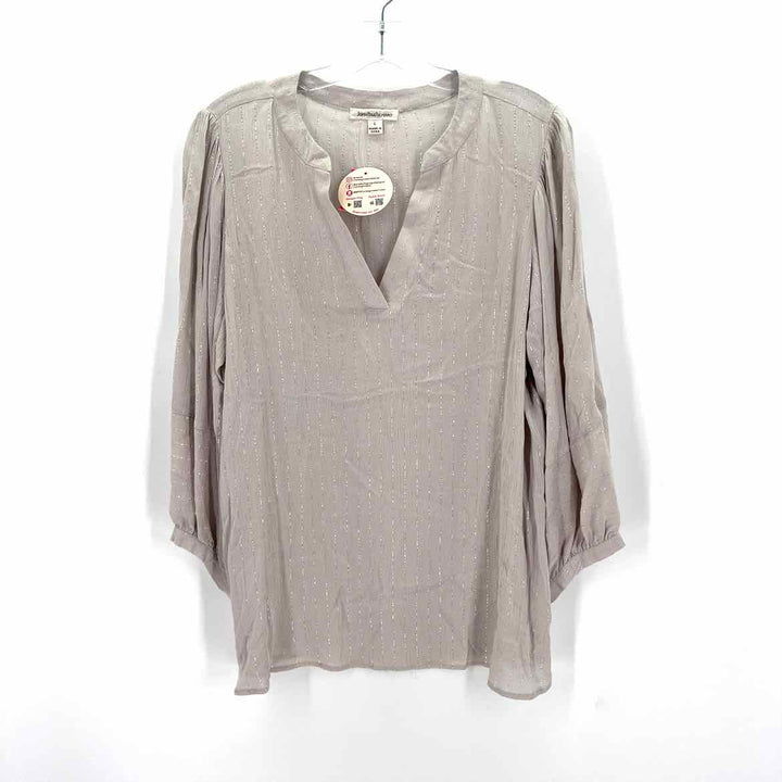 Size L Gray Shirt