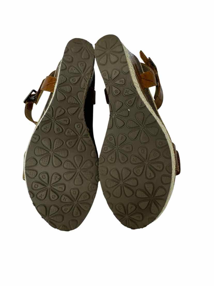Shoe Size 7.5 AETREX Brown Sandals