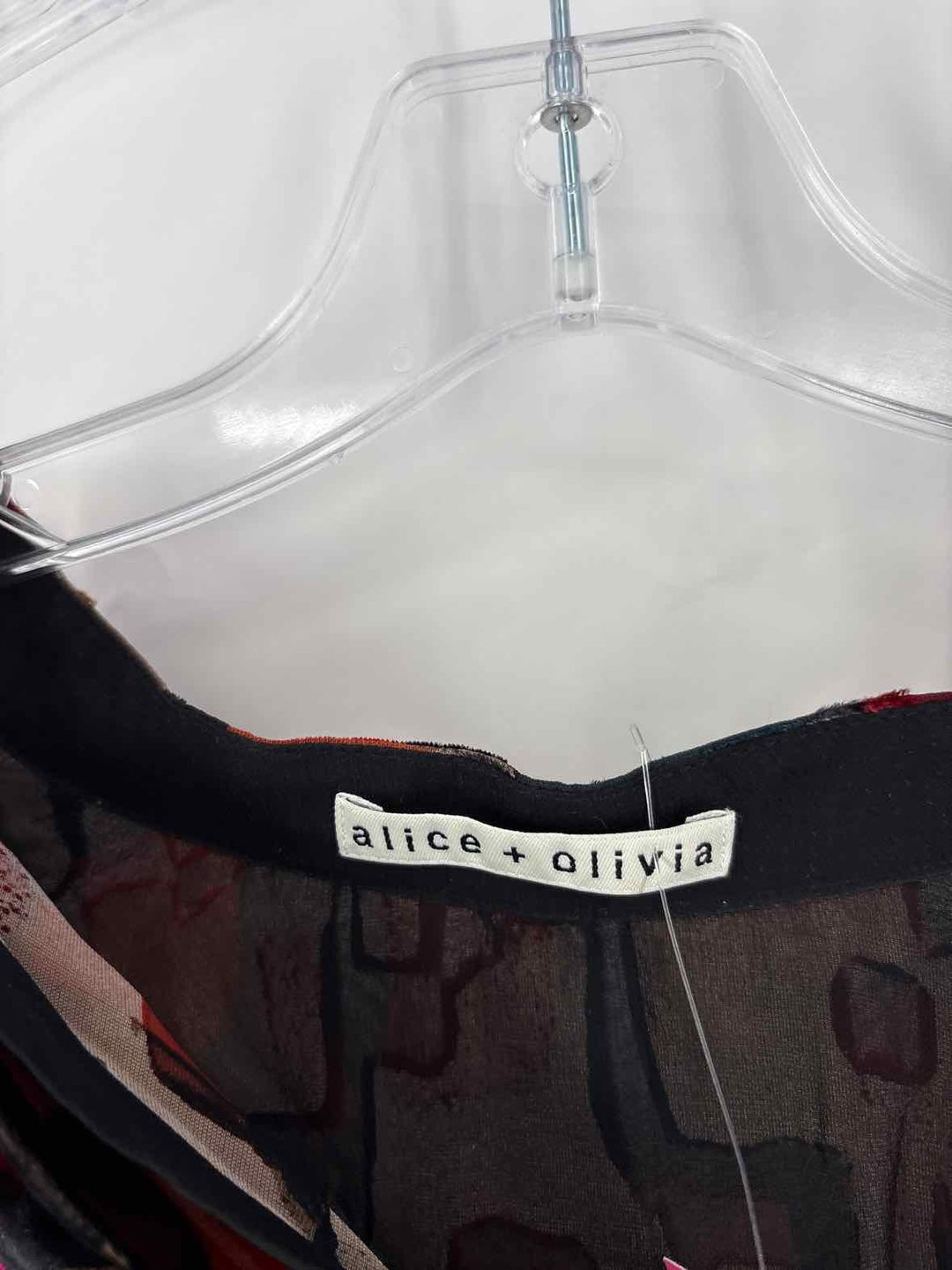 Size M Alice + Olivia Black Shirt
