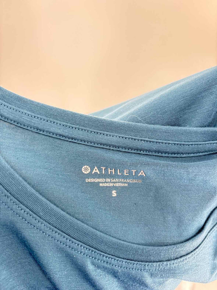 Size S Athleta Teal Shirt