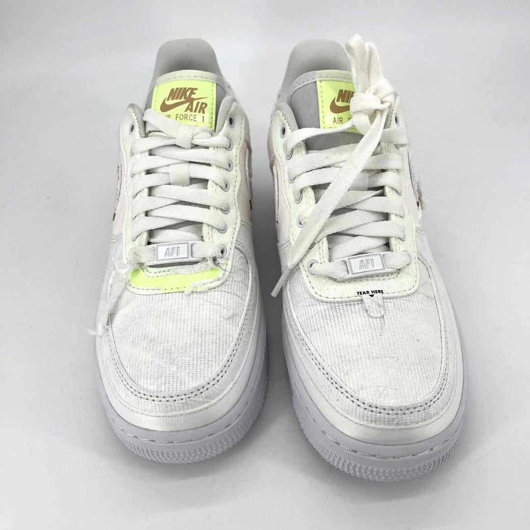 Shoe Size 6.5 Nike White Sneakers