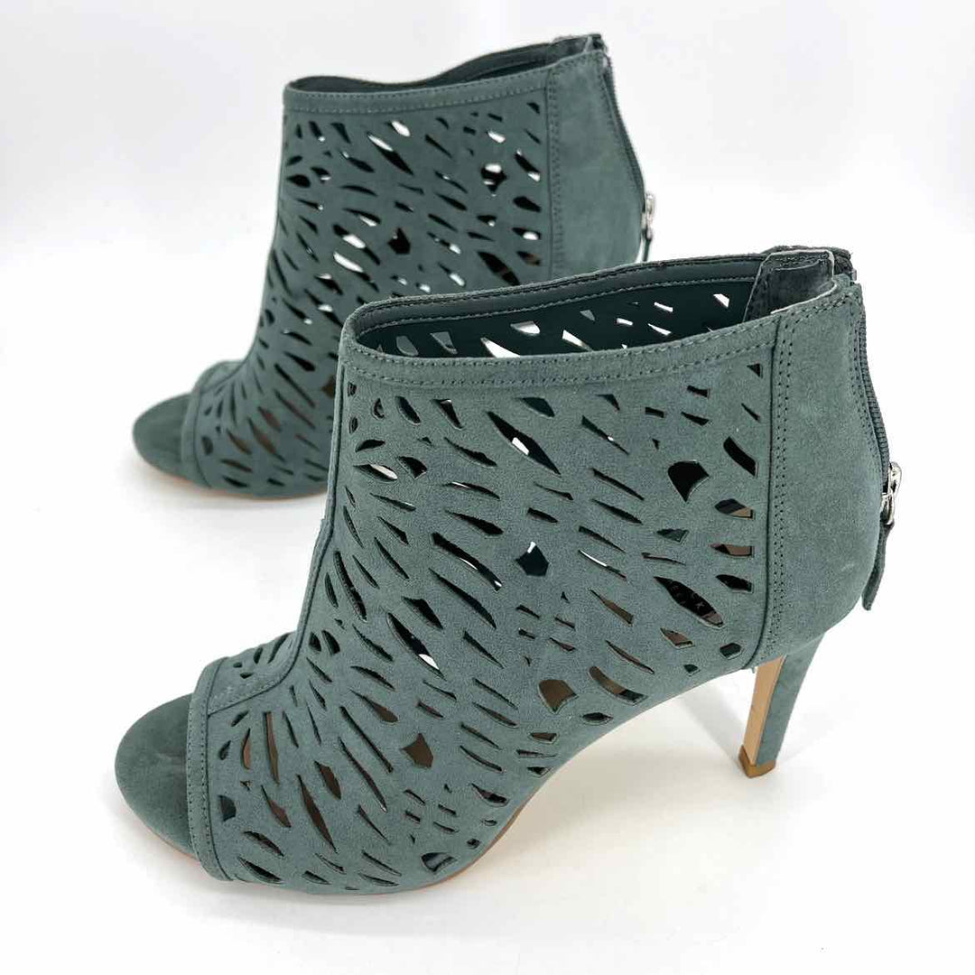 Shoe Size 8.5 Sage Heels