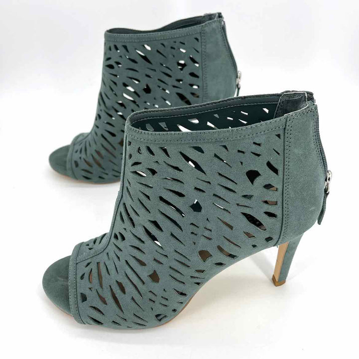 Shoe Size 8.5 Sage Heels