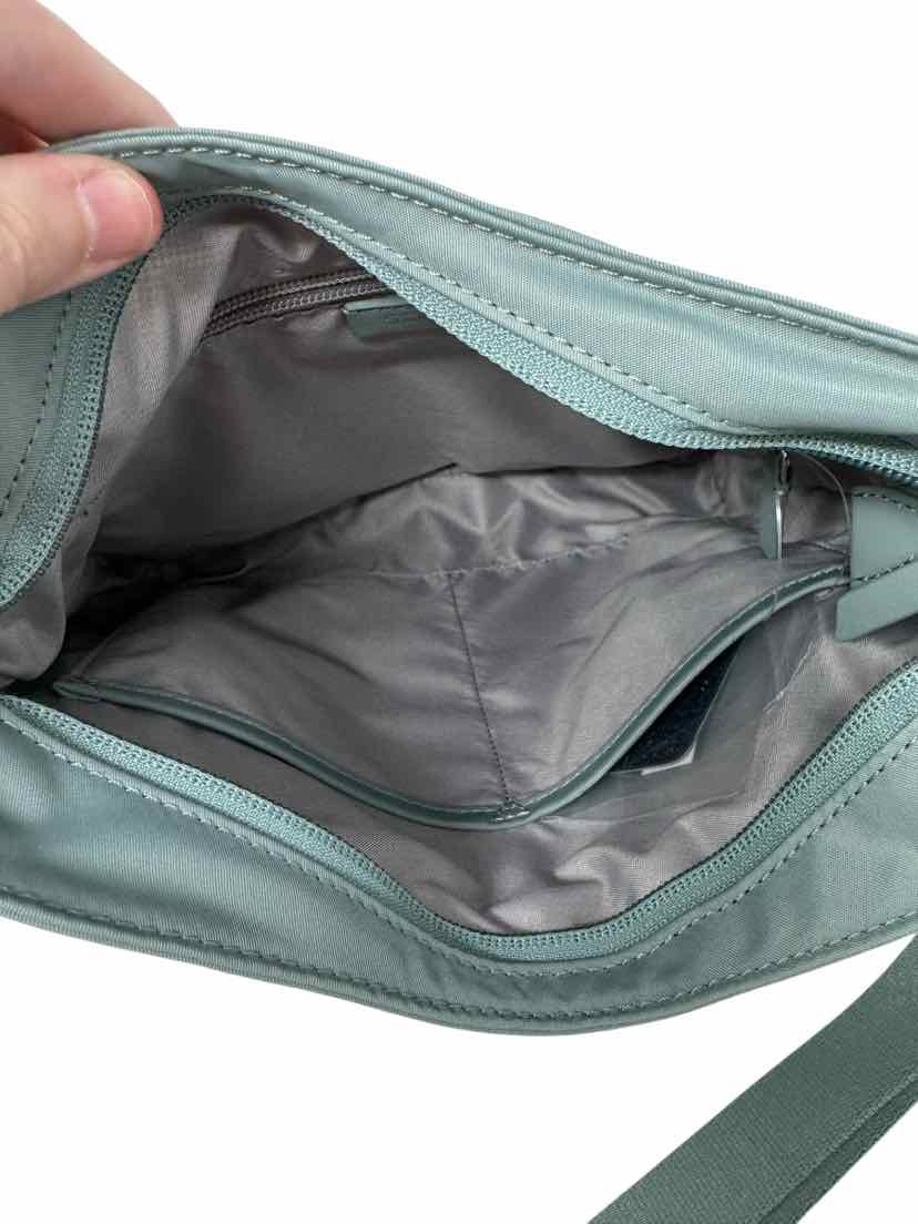 TUMI Purse