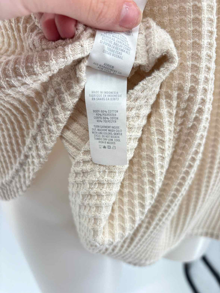 Size M AERIE Cream Sweater