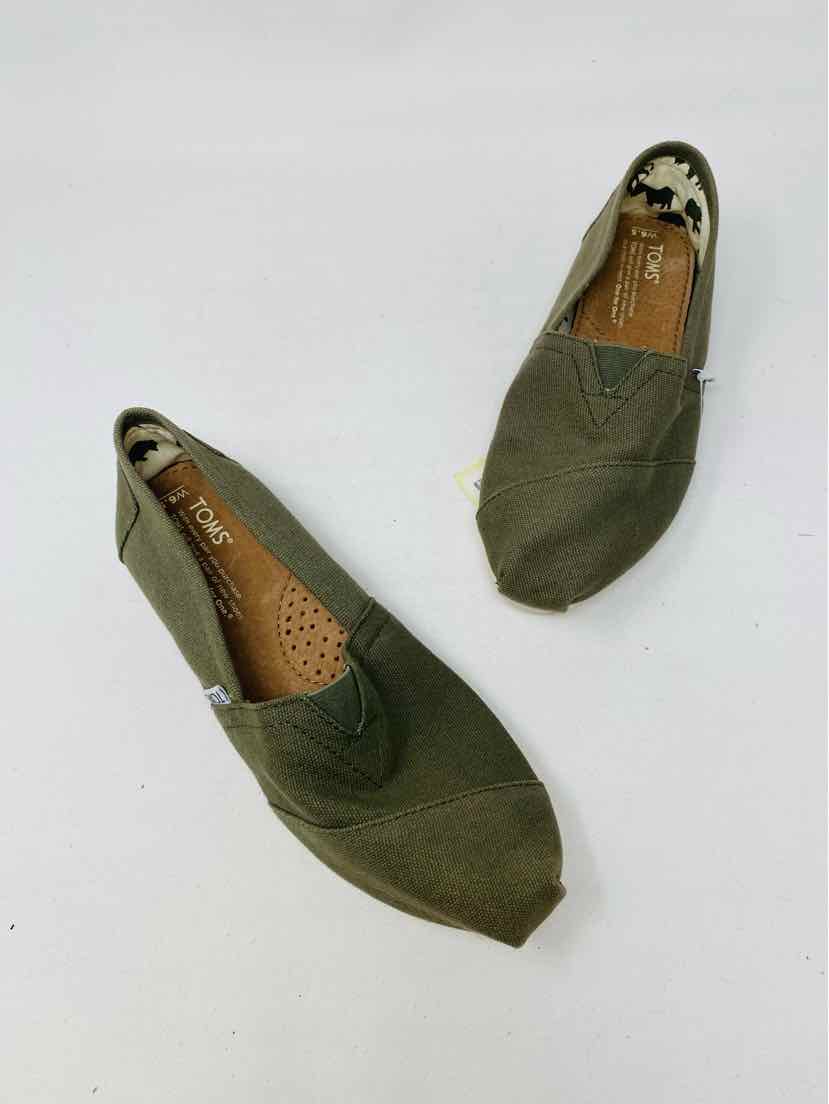 Shoe Size 6.5 Toms Green Flats