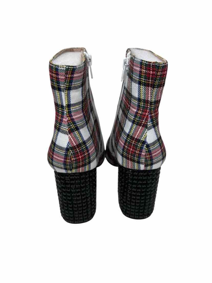 Shoe Size 8.5 BETSEY JOHNSON Multi-Color Boots