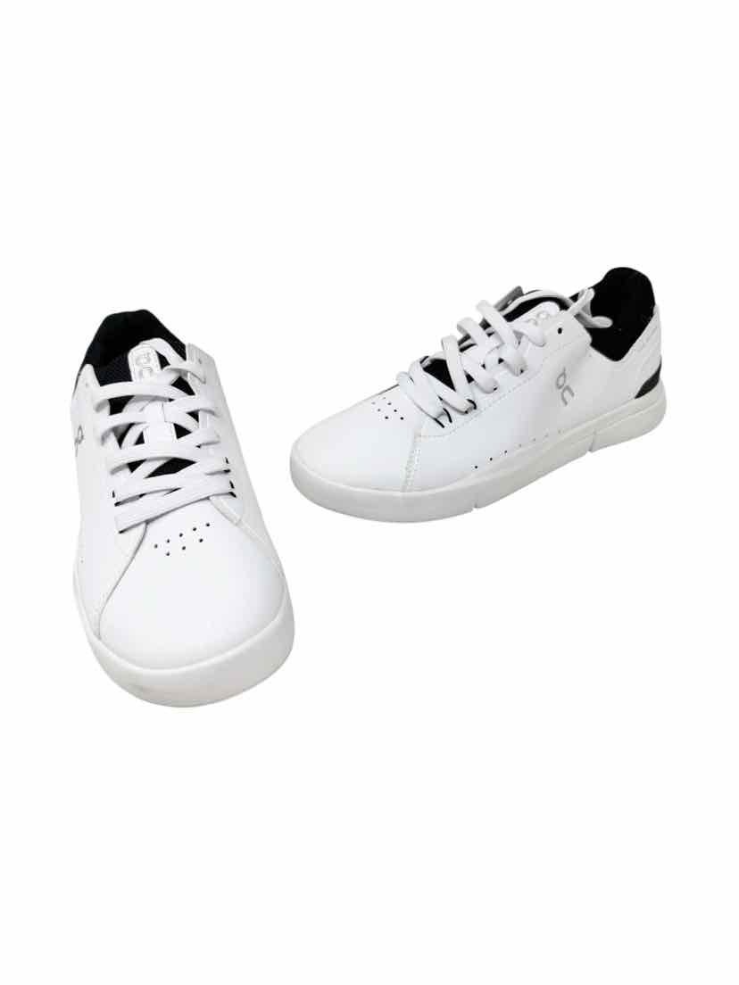 Shoe Size 40 ON CLOUD White Leather Sneakers