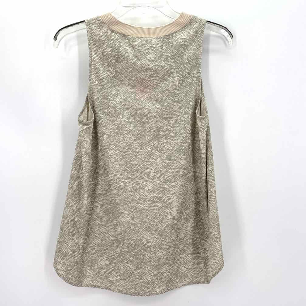 Size XS Athleta Gray Shirt