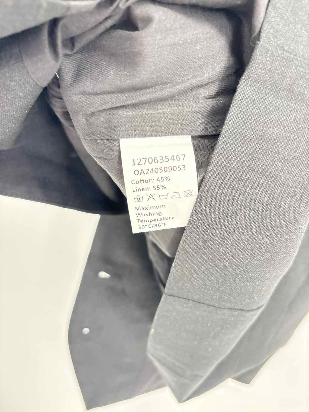 Size M Black Linen Vest