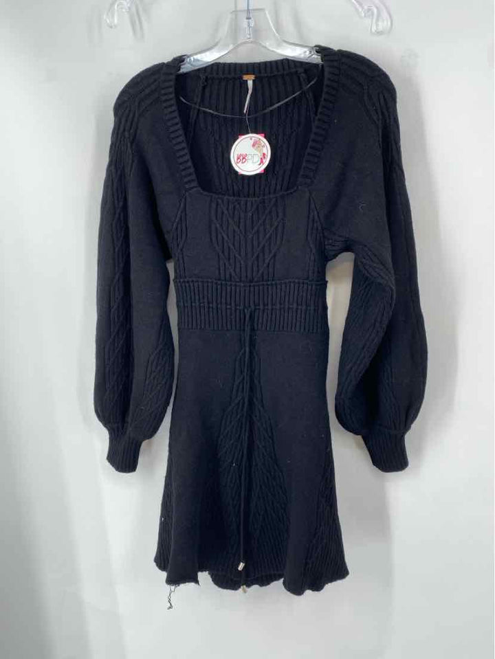 Size XS FREE PEOPLE Black Dress