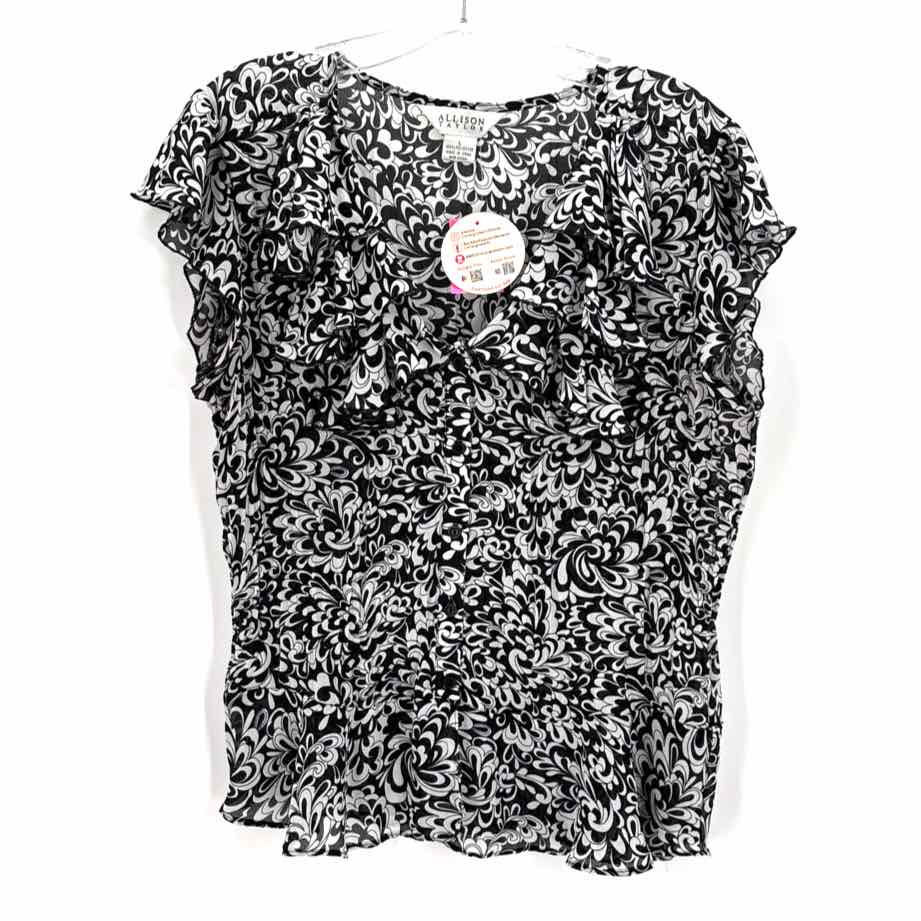 Size L Black/White Shirt