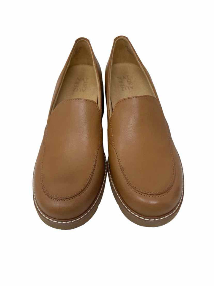 Shoe Size 8.5 Naturalizer Tan Loafers