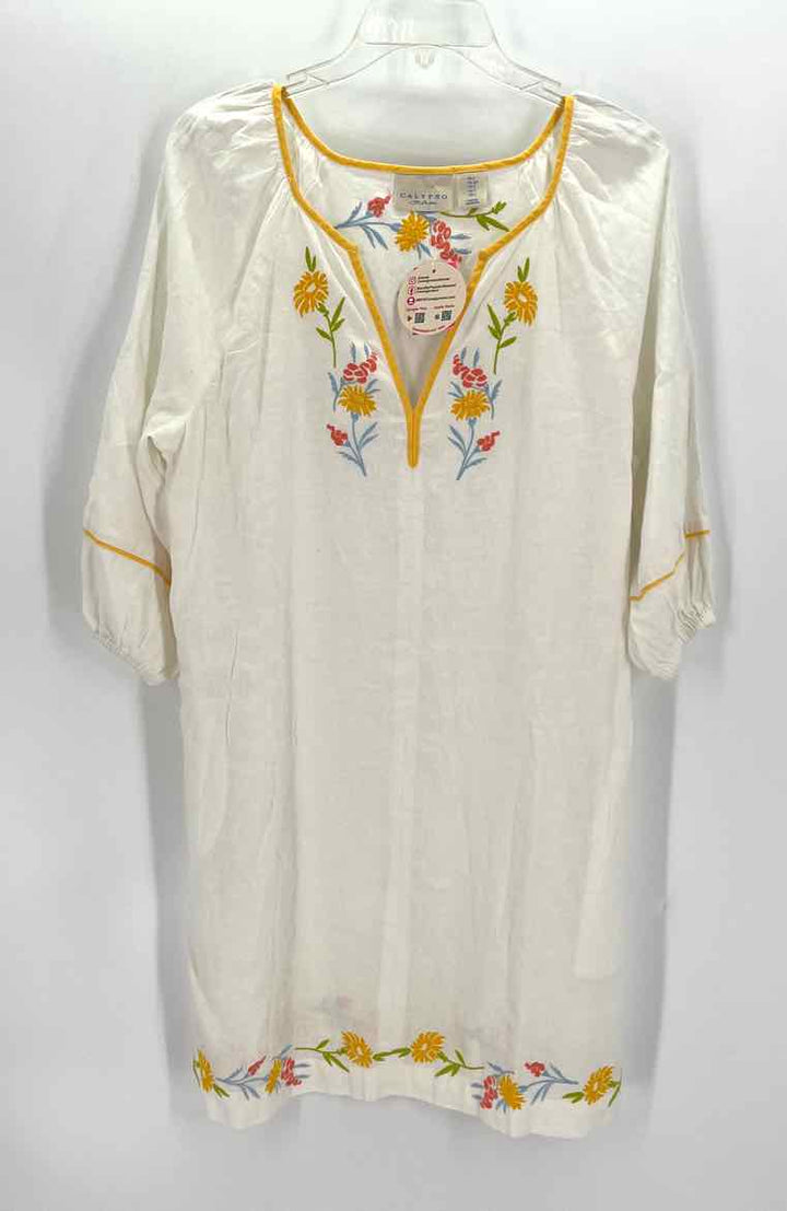 Size S CALYPSO White Knit Dress