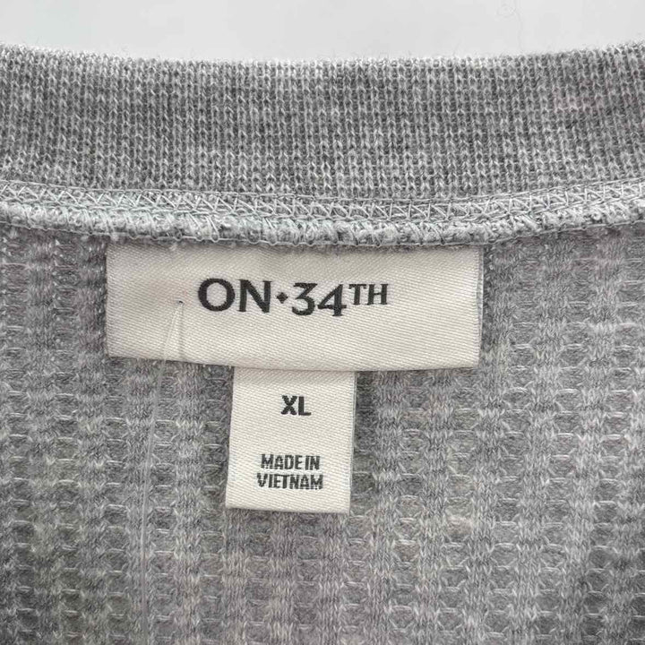 Size XL ON 34TH Gray Thermal Knit Shirt