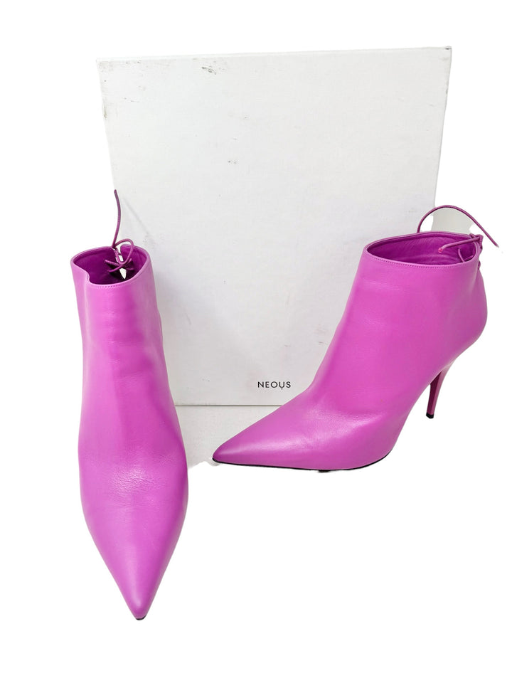 Shoe Size 40 Fuschia Leather Boots