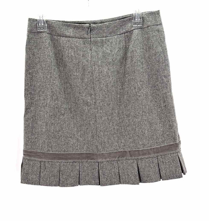 Size 4 Banana Republic Gray Skirt