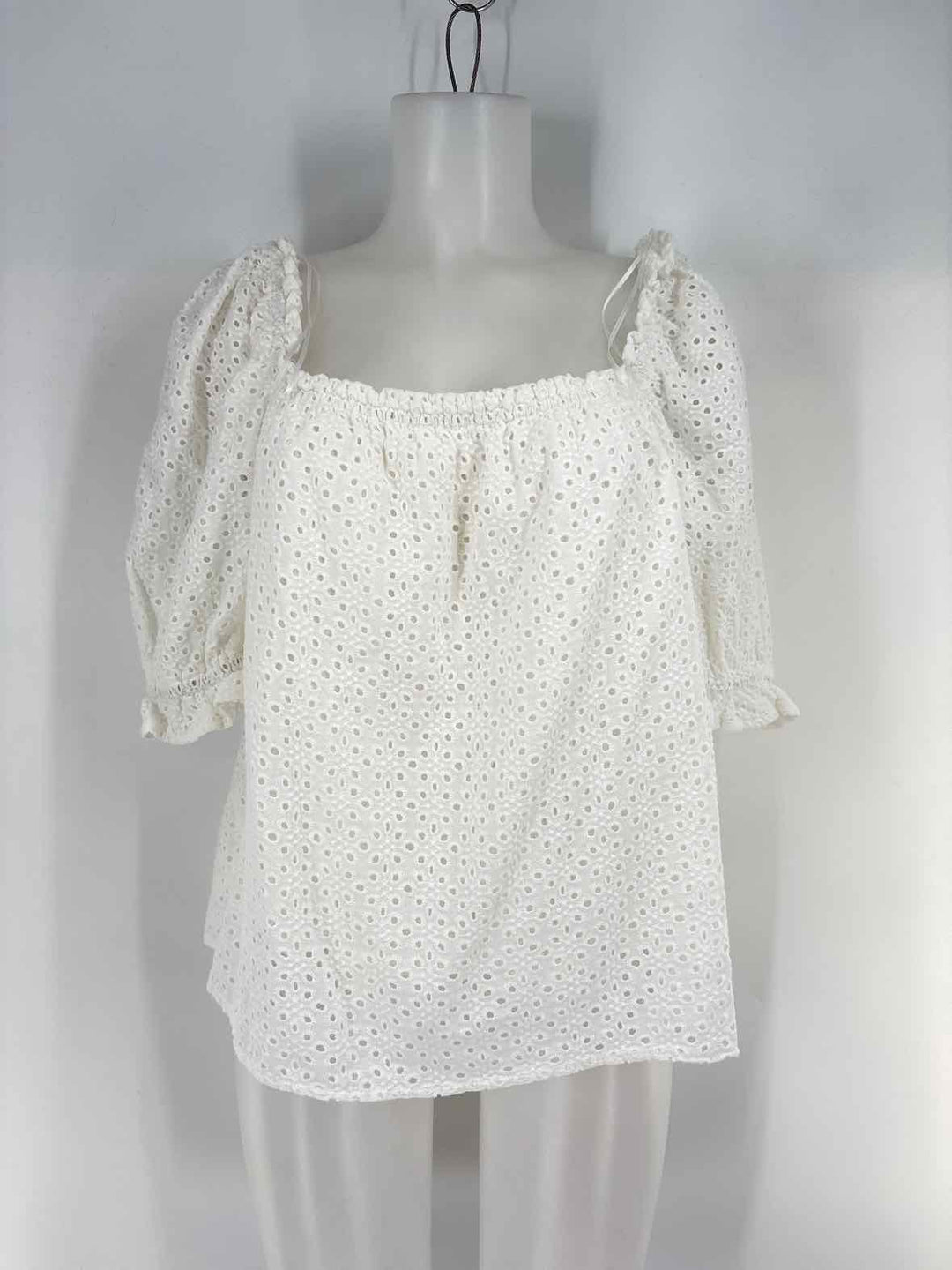 Size L POMANDER PLACE White Shirt