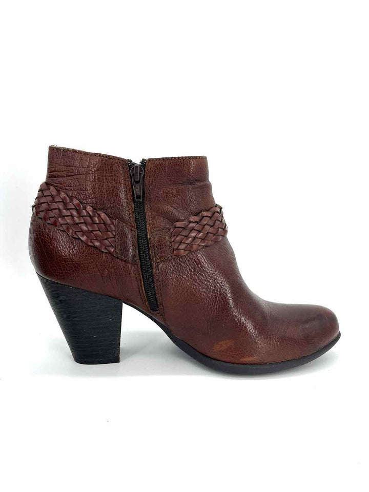 Shoe Size 10 BOC Brown Boots