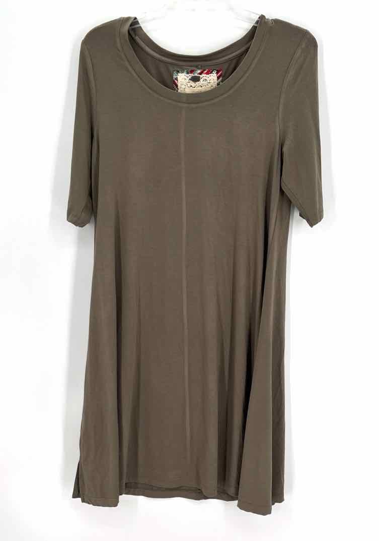 Size L Taupe Dress