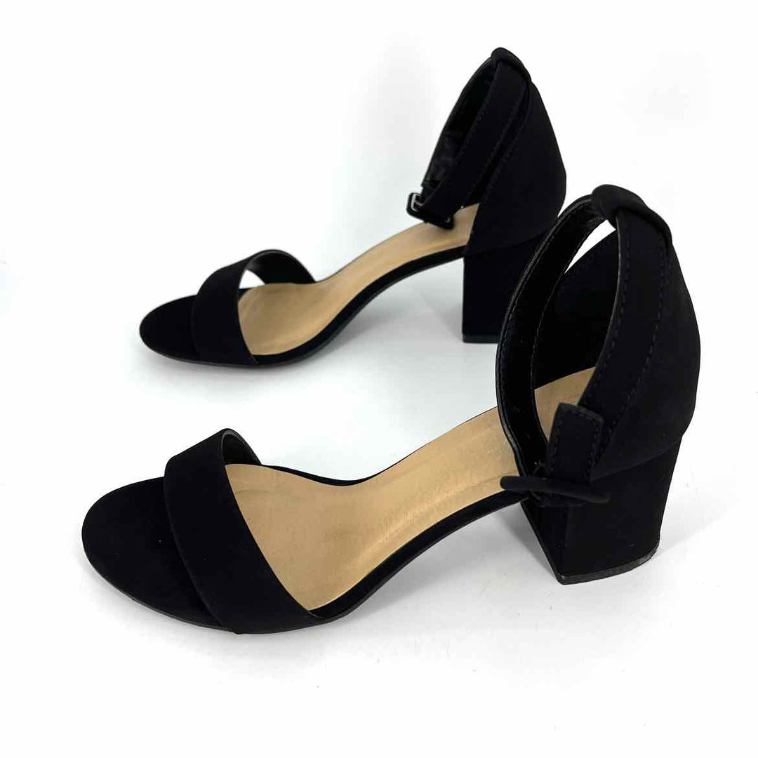 Shoe Size 7 Black Sandals