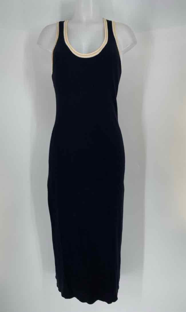 Size M HOUSE OF HARLOW Black Dress