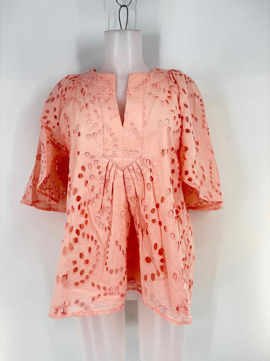 Size L TUCKERNUCK Peach Shirt