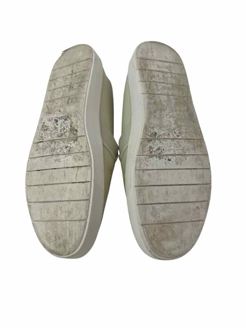 Shoe Size 7 VINCE Cream Sneakers