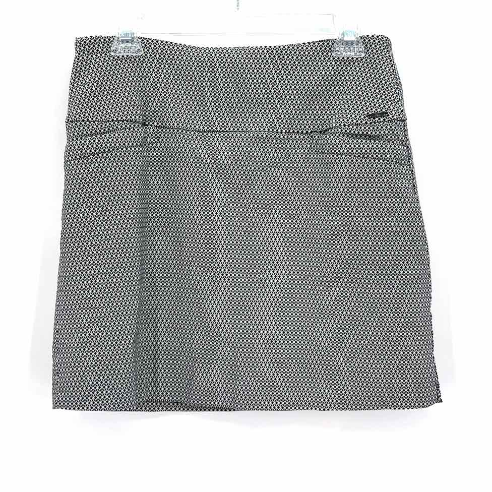 Size M Black/White Skirt