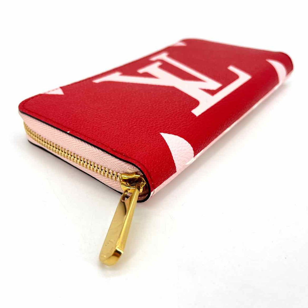 Louis Vuitton Luxury - Wallet