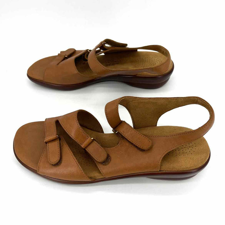 Shoe Size 9 SAS Camel Leather Wedge