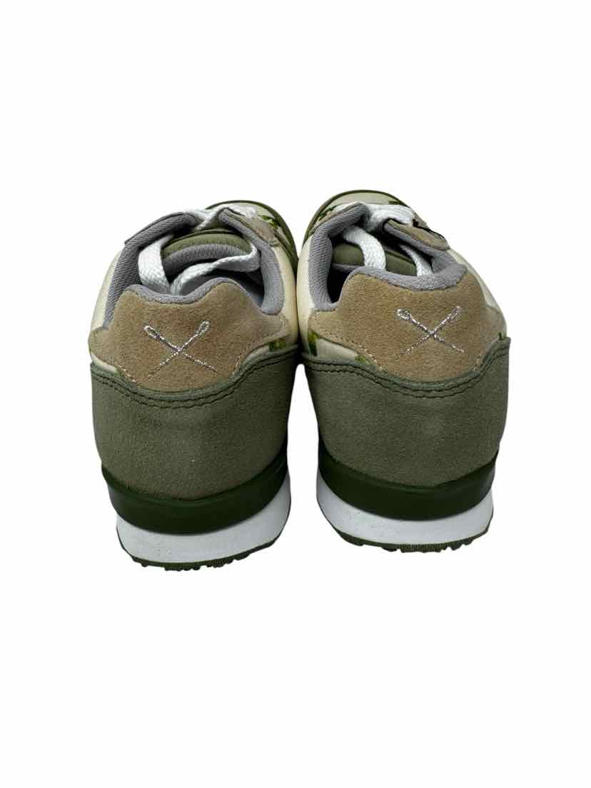 Shoe Size 9 Green Sneakers