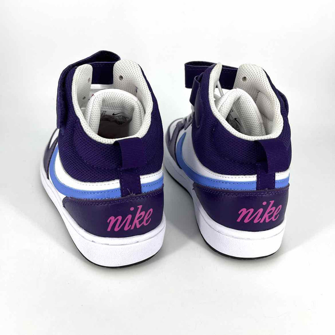 Shoe Size 7.5 Nike Multi-Color Leather Sneakers