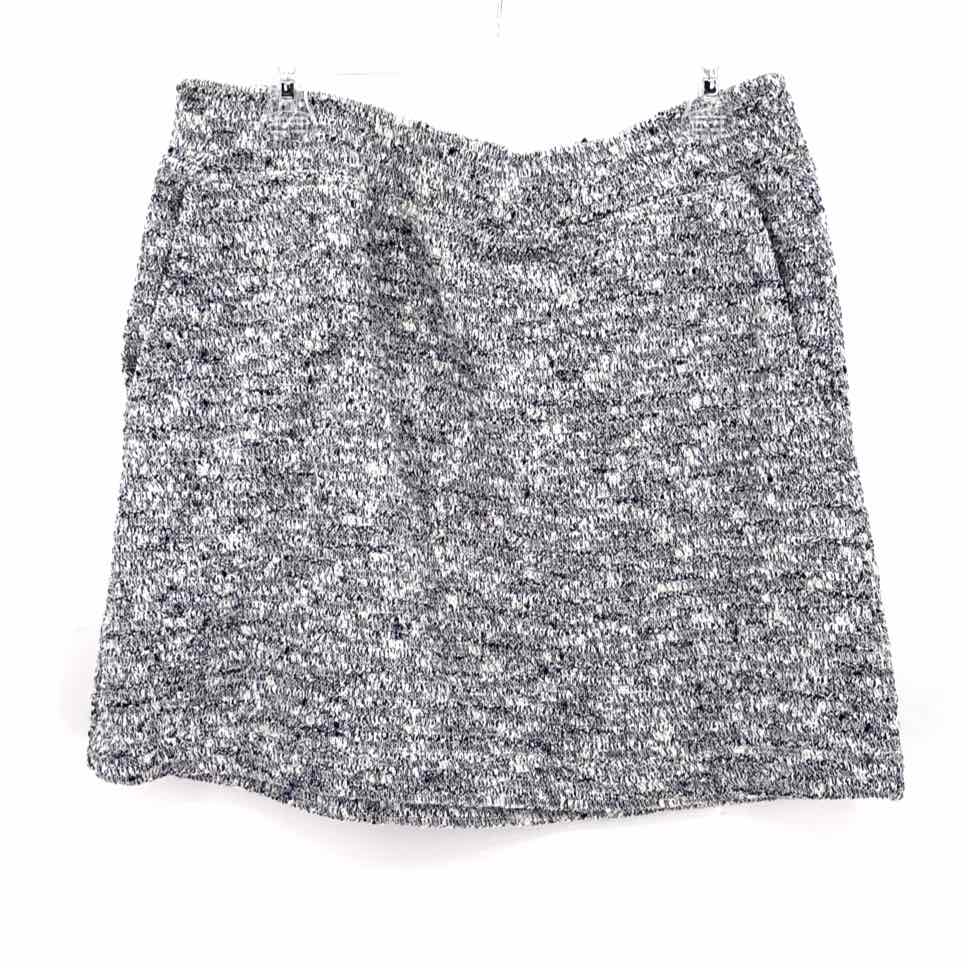 Size L LOU & GREG Navy Knit Skirt