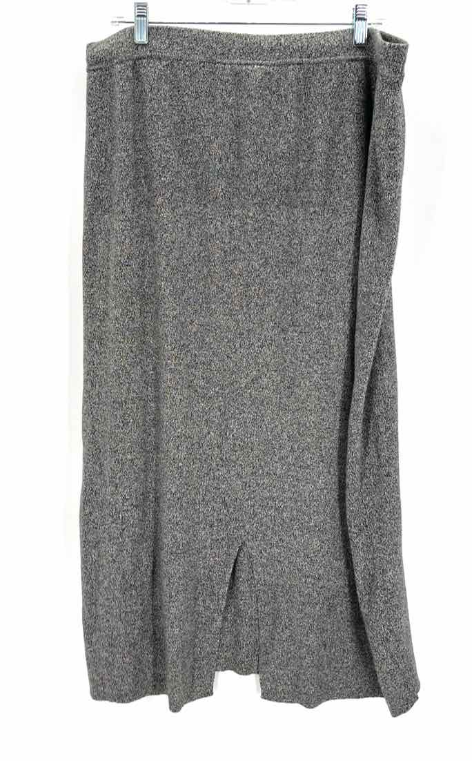 Size 2X Gray Skirt