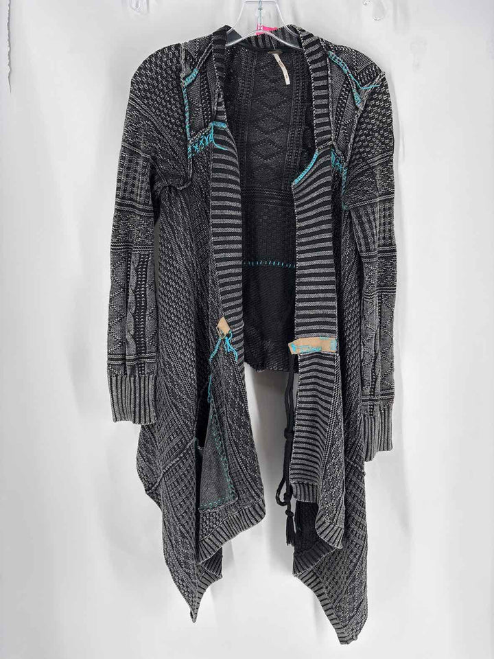 Size S FREE PEOPLE Black Sweater