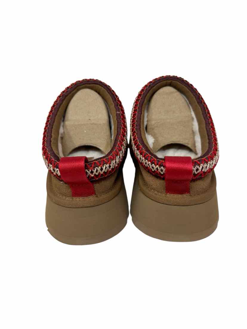 Shoe Size 38 Ugg Tan Suede Flats