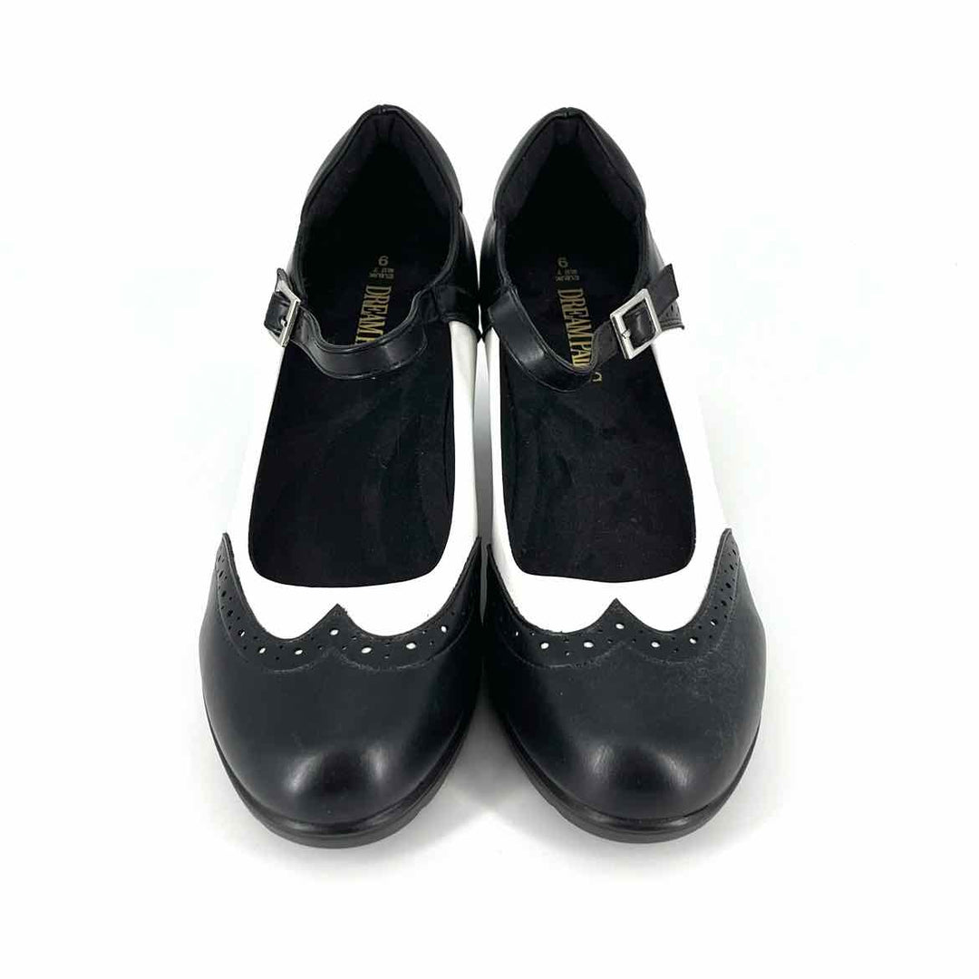 Shoe Size 9 Black Pumps