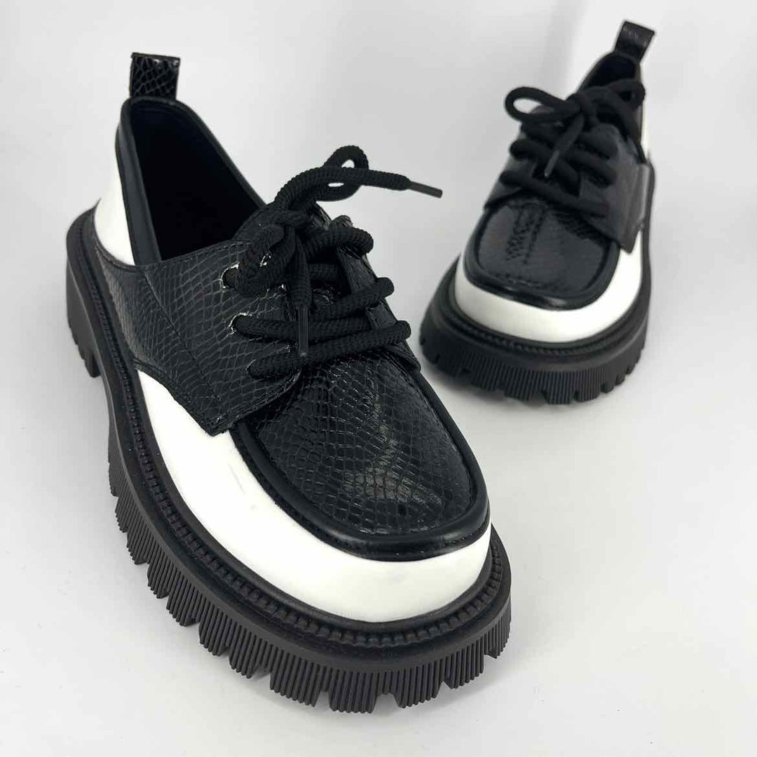 Shoe Size 42 Black Loafers