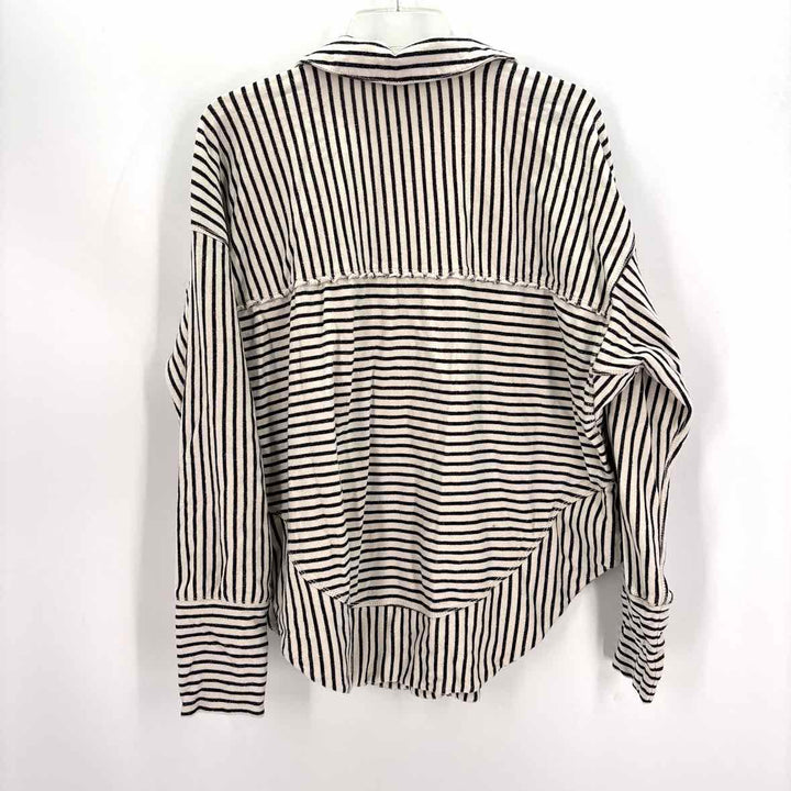 Size L Pilcro & the Letterpress Multi-Color Knit Shirt