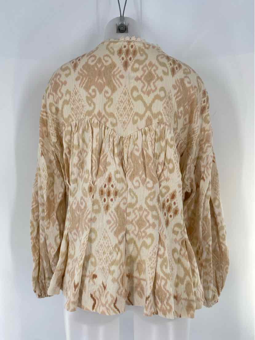 Size M FREE PEOPLE Cream Shirt