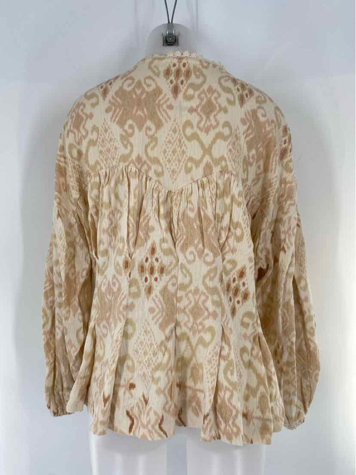 Size M FREE PEOPLE Cream Shirt