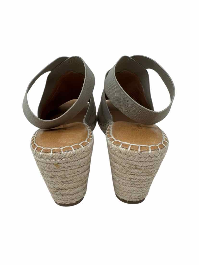 Shoe Size 11 Kenneth Cole Gray Sandals